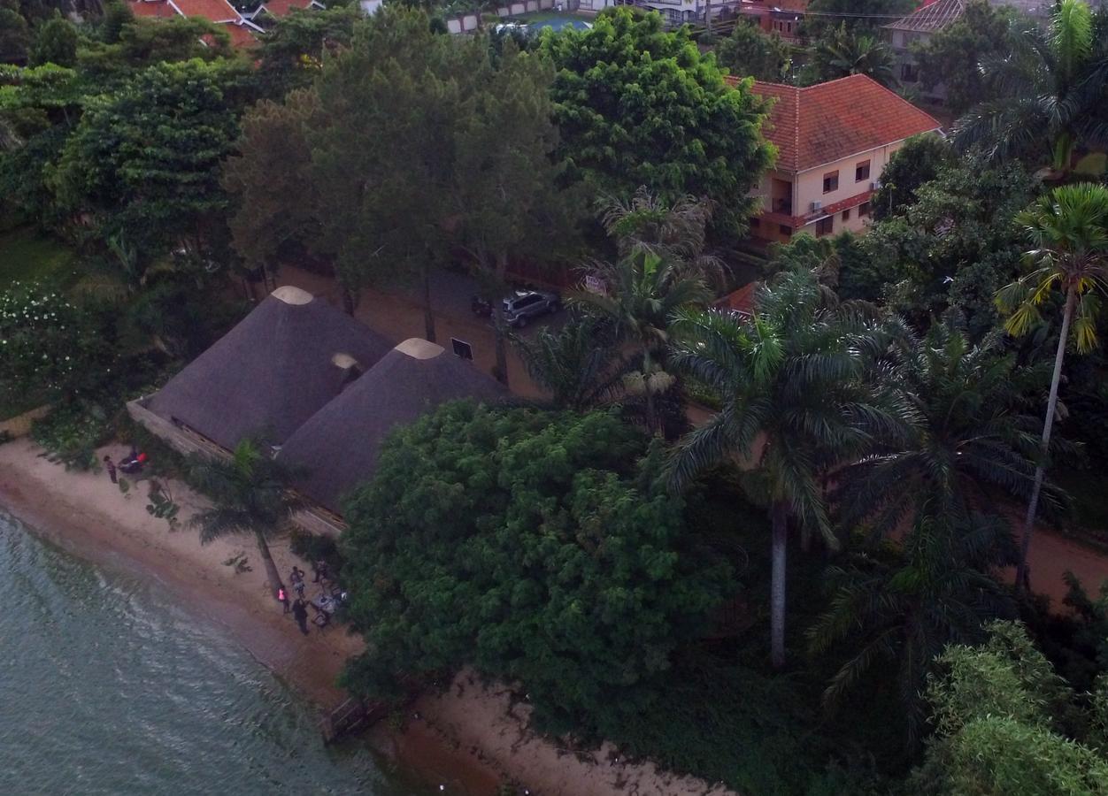 The Palms Beach Hotel And Restaurant Limited エンテベ エクステリア 写真